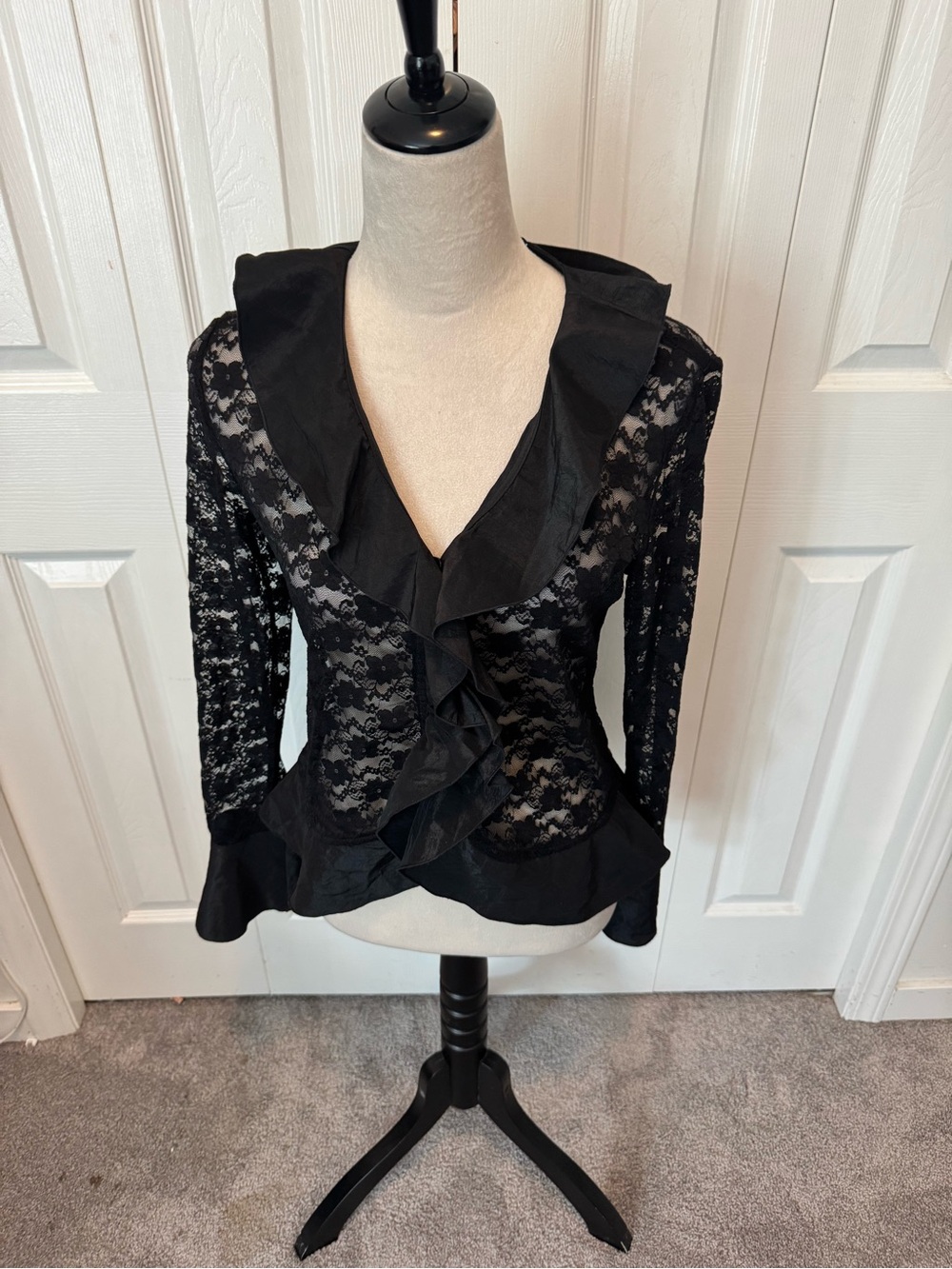 Joseph Ribkoff size 8 Lace top with Satin Ruffle Accents - Picture 4 of 16
